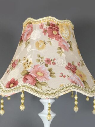 Abat jour lampe sur pied vintage en tissu fleuri